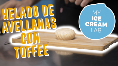 Vídeo Helado de avellanas con toffee